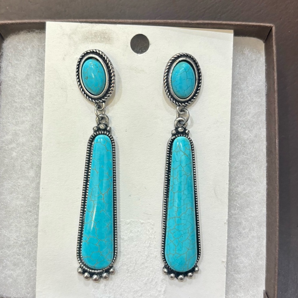 Faux Turquoise and Silver Western Drop Earrings.